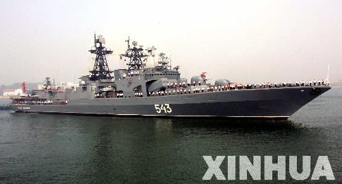 這是駛入青島軍港的俄羅斯海軍“沙波什尼科夫海軍元帥”號大型反潛艦