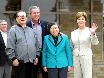 中國三代領導人與美國