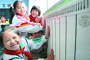 天津大港新落成的农村小学都安装上了暖气(图