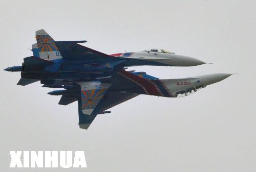 3月19日，兩架蘇-27戰鬥機在進行表演。3月17日至19日，俄羅斯空軍特技飛行表演隊在湖南省著名風景區張家界市天門山國家森林公園進行了爲期三天的特技飛行表演。 
