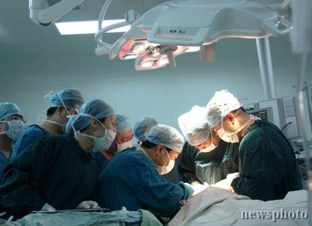 專訪中國換臉手術醫生：換明星臉不太現實
