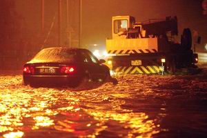 ��籩��б���Ϯ��(��ͼ)