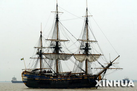 組圖：瑞典仿古木帆船哥德堡號抵達上海