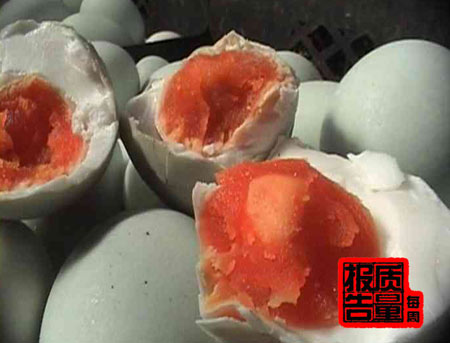 河北養鴨場飼料添加蘇丹紅所產鴨蛋進北京銷售