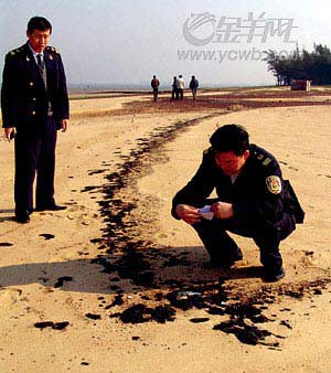 組圖：廣東湛江發生10年來最嚴重海上油污染