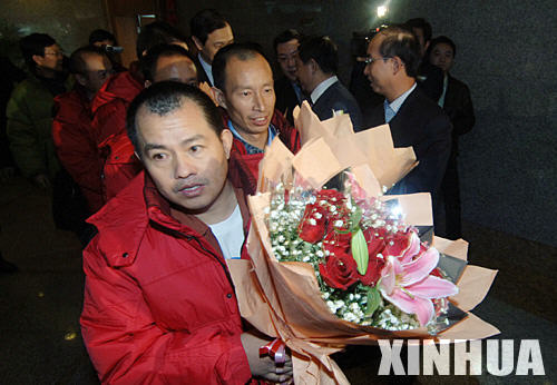 1月22日下午，5名在尼日利亞被劫持後獲釋的中國工程人員平安回到北京。