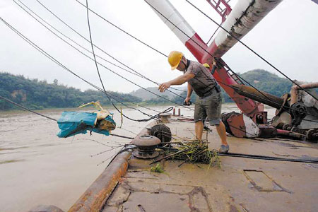 廣東九江大橋垮塌事故肇事船船長等六人被刑拘
