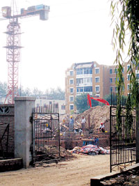 記者暗訪發現北京遠郊小產權房仍在建設(圖)