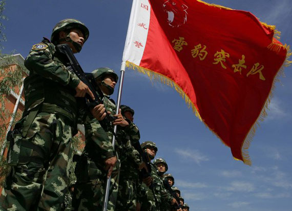 中國武警雪豹突擊隊乘軍用運輸機赴俄參演
