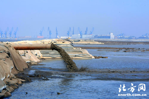 天津临港工业区初具规模 重大项目加紧建设
