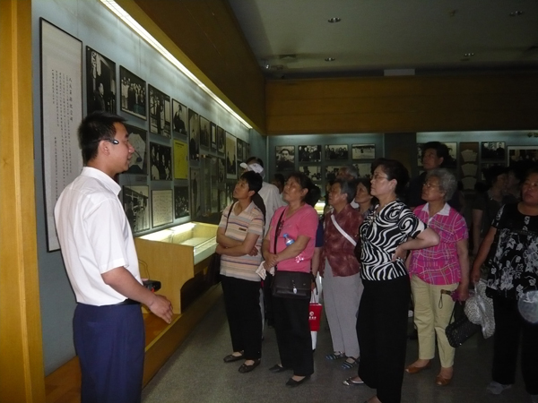 塘沽区组织党员参观天津博物馆、周邓纪念馆