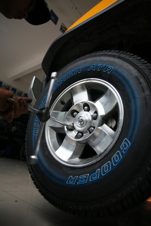 固铂轮胎提醒:五分钟确保暴雪天气安全出行-固