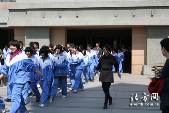 天津市第二十中学安全教育周系列活动报道-天