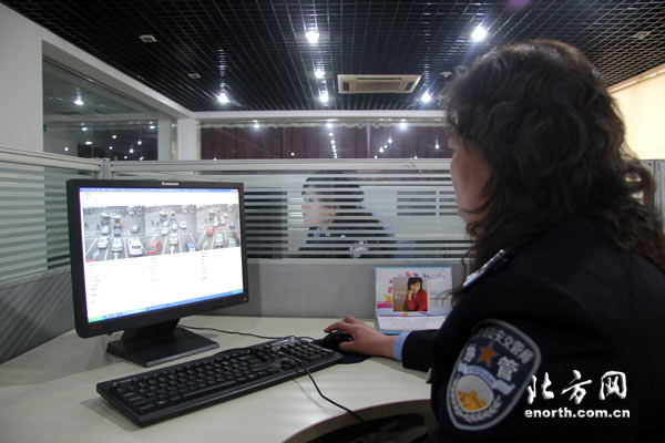 天津:电子警察提高震慑力 机动车违法行为减半
