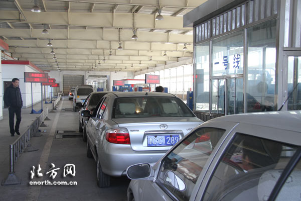 天津:验车检测线设立交通违法处理窗口-检测线