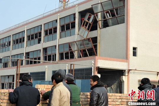 河北赵县化工公司爆炸40余人死伤 搜救仍在继