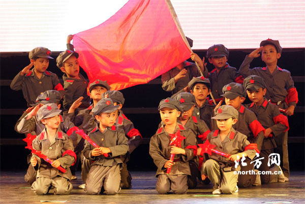 天津警备区机关幼儿园举行六一文艺汇演(组图