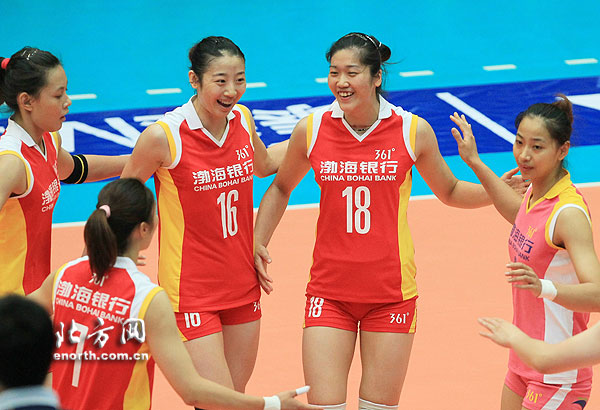 中美对抗赛津师开门红 天津女排3:0美国明星队