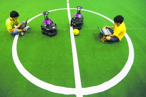 高校机器人大赛 首次由机器人主持 图-机器人|科