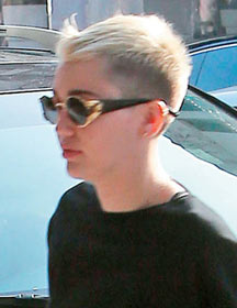 星谁能玩转最酷短发-女明星,短发,theron,<em>头发</em>,长