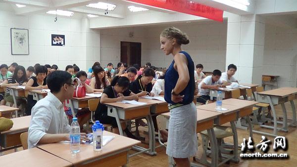 天津市第二届农村英语教师培训班日前举行