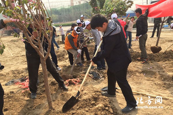 2014年“卡特彼勒公益林”天津植樹活動啓動