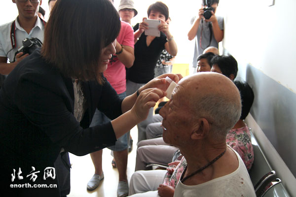 集善工程•啓明行動助500名白內障患者重見光明