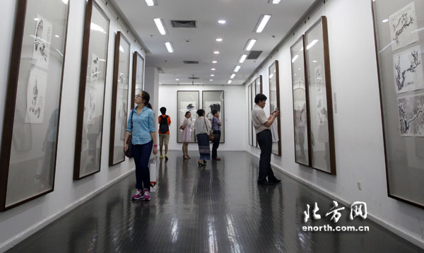 天津美術學院召開慶祝教師節三十週年大會