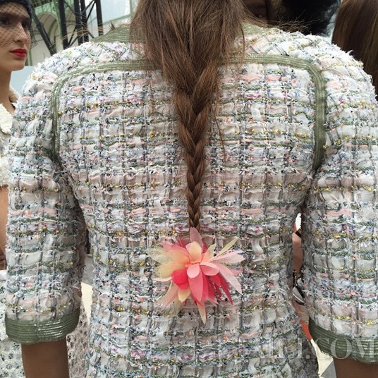 Chanel 2015 春夏高定 折纸花朵发卡