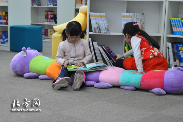 和平少儿图书馆寒假活动精彩纷呈吸引市民参与