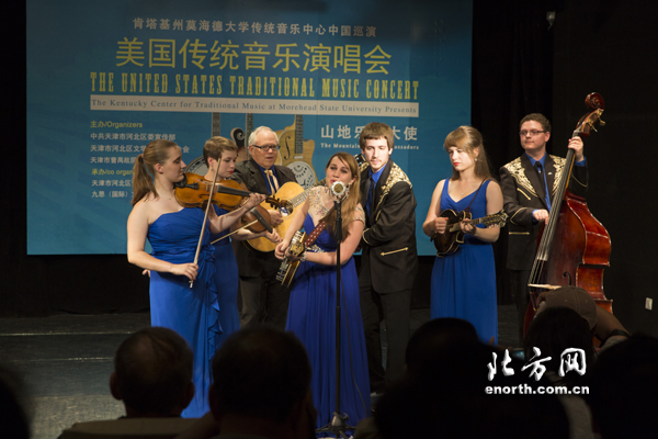 美国民俗乡村传统音乐吸引天津观众