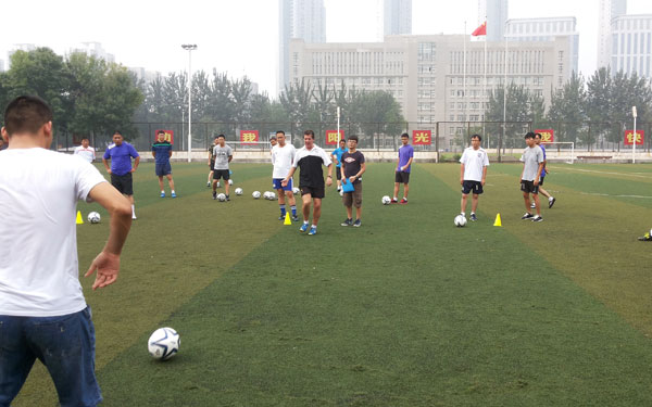 天津体院举办2015年全国校园足球国家级培训班