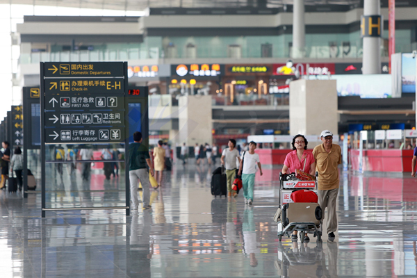 天津机场春节假期出入境超6万人次 再创新高