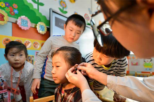 东丽医院走进丰年村幼儿园 关爱儿童听力健康