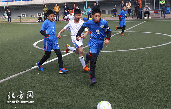 天津市五人制青少年足球冠军杯赛在水滴开幕