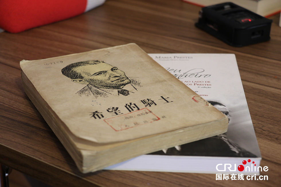 ͼƬĬ�ϱ���