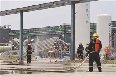 消防奋战77小时 阿特斯工厂危险品安全撤离