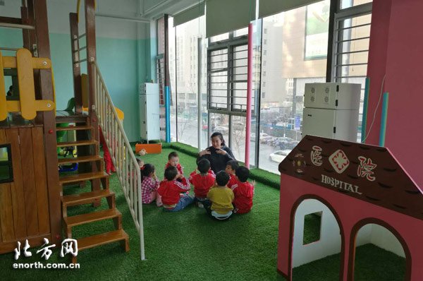 幼儿园装新风机抵抗雾霾 幼儿收益家长放心
