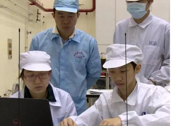 【中国那些事儿】最美“地月同框照”登上《科学》杂志！它竟来自