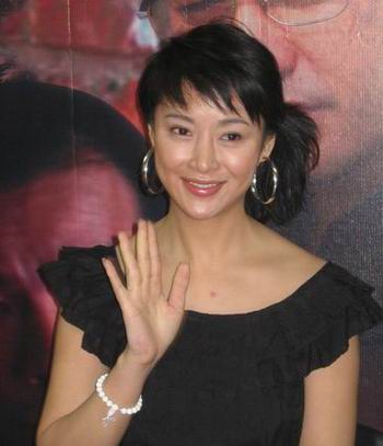 《追查到底》开播 亚姐郭金体验躁郁症