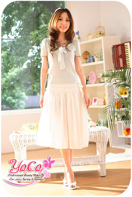 最新返校秋装 学院派美女最亮