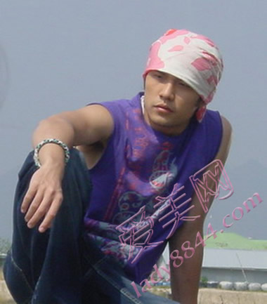 周杰伦的13款个性发型(组图)