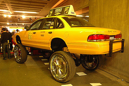 兰博基尼出租车 你上还是不上?