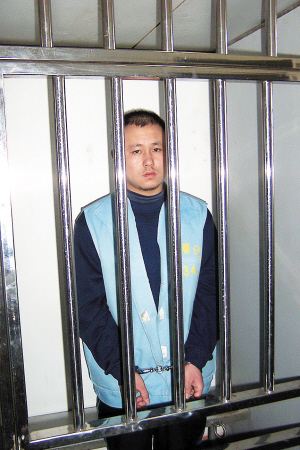 北辰"棍打交警"案宣判 被告人一審"兩罪並罰"