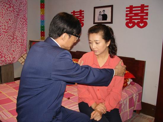 《一颗颗眼泪都是爱》剧照2