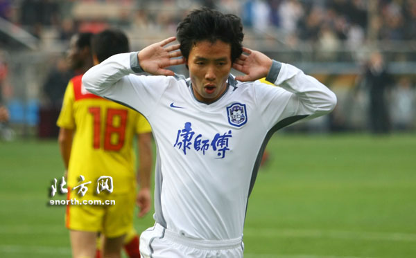天津泰达vs陕西中新 陈涛庆祝进球