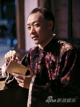 《四世同堂》天桥上演 辛柏青演冠晓荷有点二