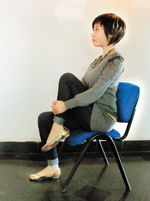 业绩而废寝忘食伏案奋战时,高度紧张的您一定很难保持坐姿的"优美"