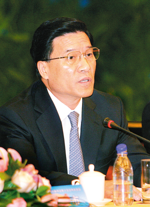 青岛市市长夏耕:"天津活力足"