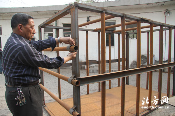 动物园将启程迎接大象"寅龙" 兽舍更新沙土